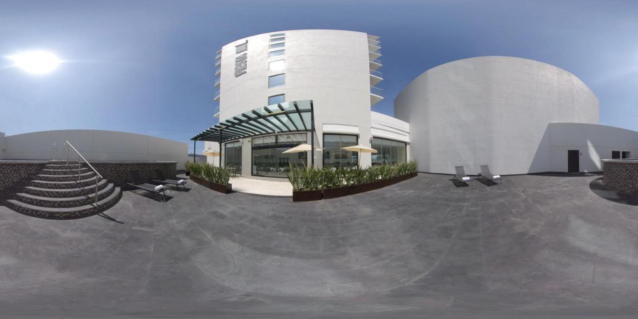 Fiesta Inn Guadalajara Aeropuerto Las Pintas Bagian luar foto